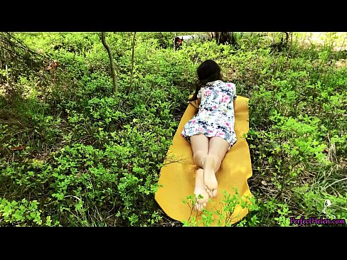 ❤️ டிண்டரில் உள்ள அந்நியன் என் பெண்ணை சுயஇன்பம் செய்து காடுகளில் உணர்ச்சிவசப்படுகிறான் ❤ சூப்பர் ஆபாச எங்களிடம் ❌️